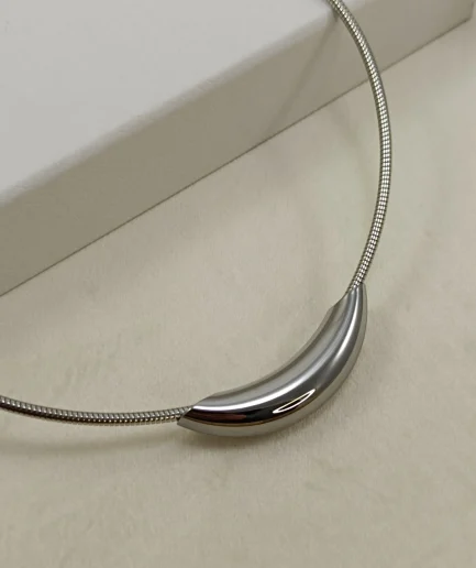 Large Curved Bar Pendant Necklace