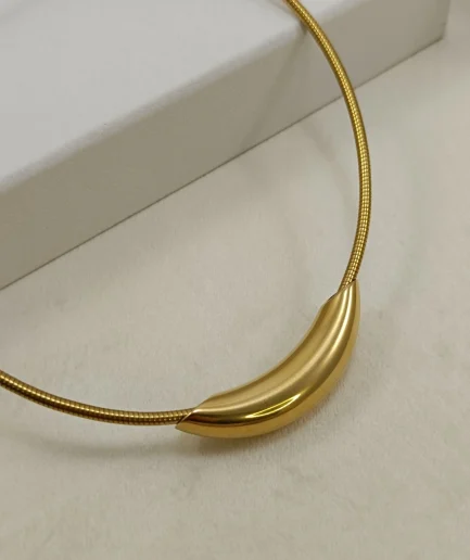 Large Curved Bar Pendant Necklace